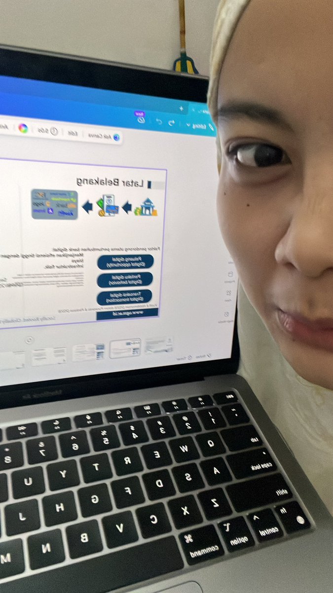 | poyoyoi tweet media