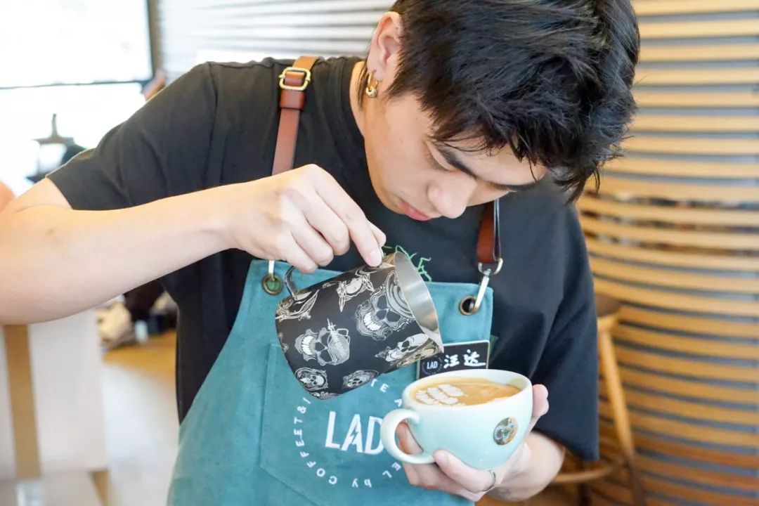 Sena Keleş tweet media