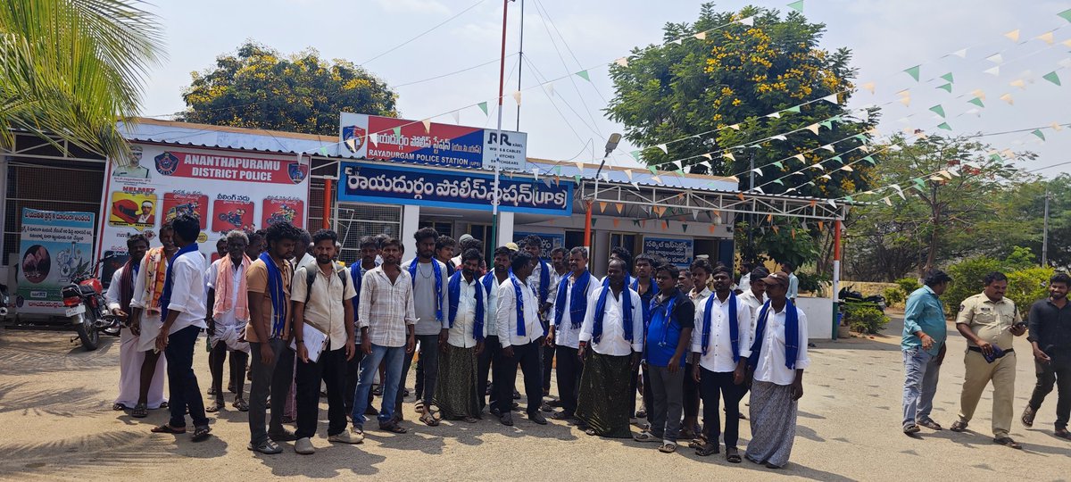 DevagiriSCVoice's tweet photo. Hi Sir,
Since last few days on wards we are awaking for action and we have submitted 'Arjee' to SI, CI, MRO office but still no action to be takened https://t.co/hncM8MAkkM