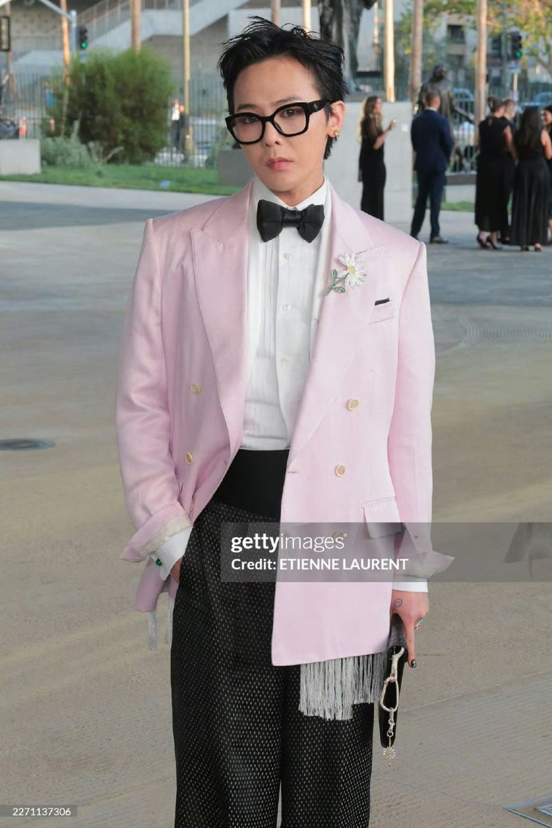 /•᷅‎‎•᷄\୭ tweet media