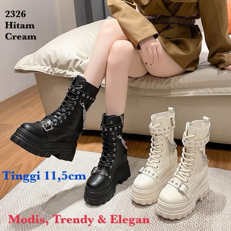 moodiphile's tweet photo. guys yang nyari sepatu boots buat ngonser, bisa check di link ini, yang standing tapi takut ga keliatan atau ketutupan yang didepan, please ini boots cocok banget buat kalian. 
heels 11,5cm!! aku beli disini bagus banget dan murah! 

🔗 https://t.co/20aahgSlBG https://t.co/U3fk053bEi