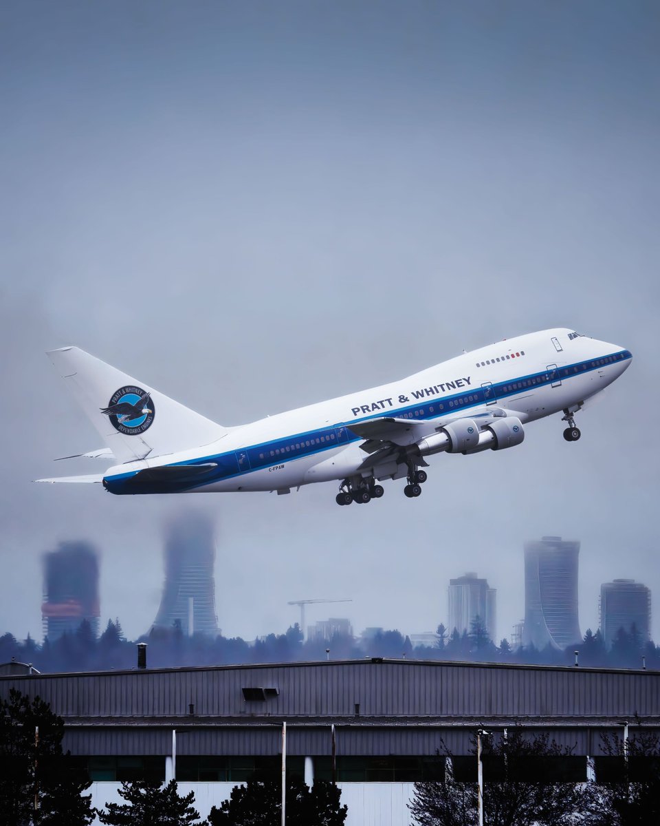 airwaysmagazine's tweet image. Fat Pratt &amp;amp; Whitney guy

📸: Andy Zhao /Airways  

#boeinglovers #Boeing #Queen