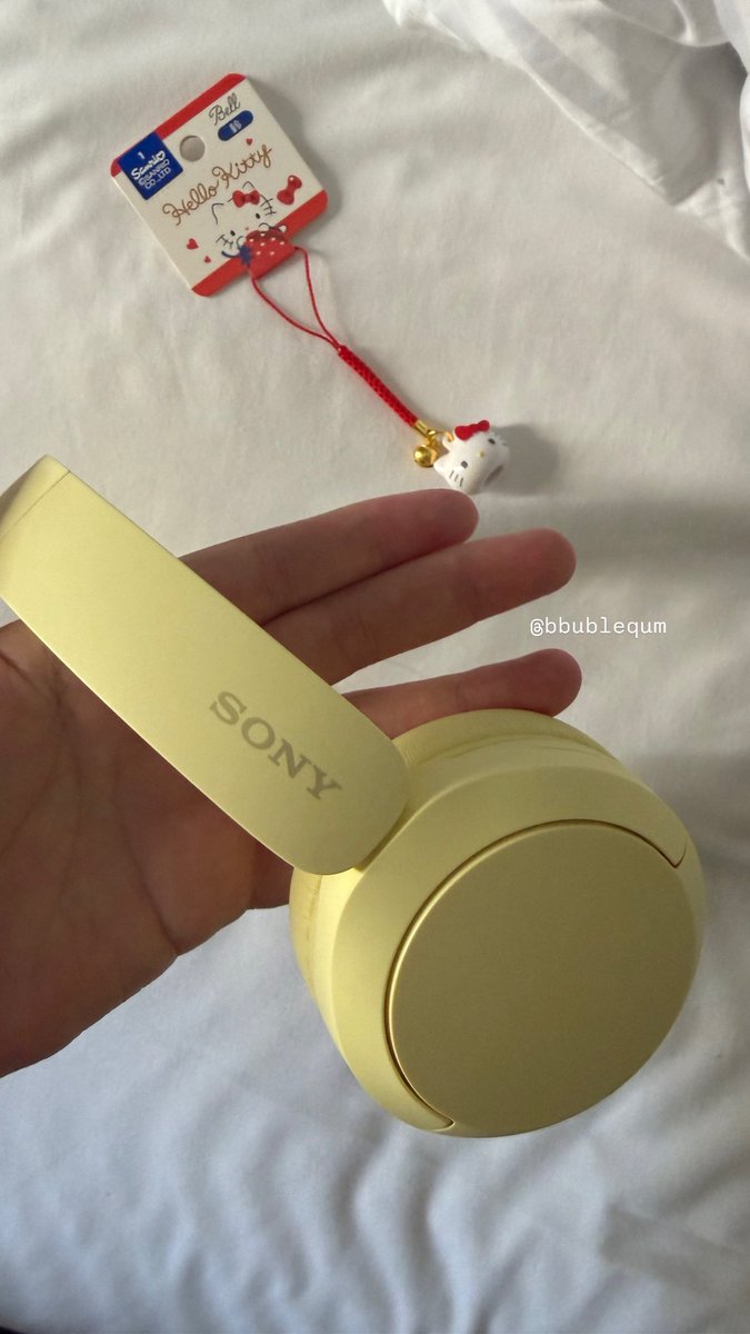 thebubble room ! @bio 𓆞 tweet media