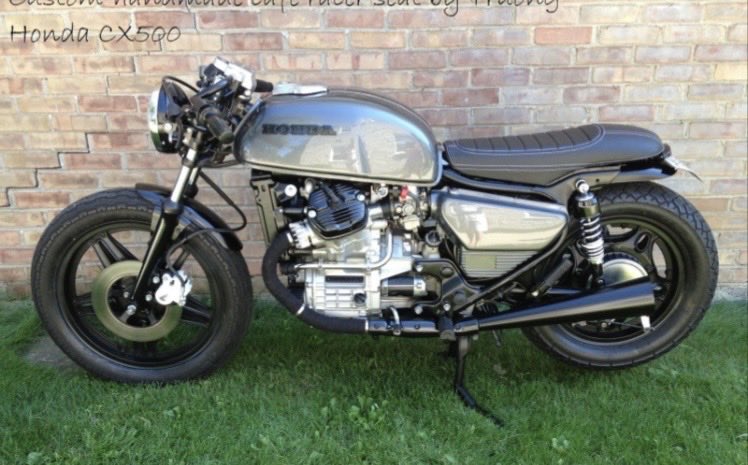 Moto_History's tweet photo. This 1979 Honda CX500 Cafe’ has a bobber look, simple, clean, and stubby, this custom was nicely done. #cafestyle. #hondamotorcycles. #custommachines. #motorcycle #design. #classicdesign #classicmotorcycles #motorcycleenthusiast #enthusiasts https://t.co/8ysS4yi3qu