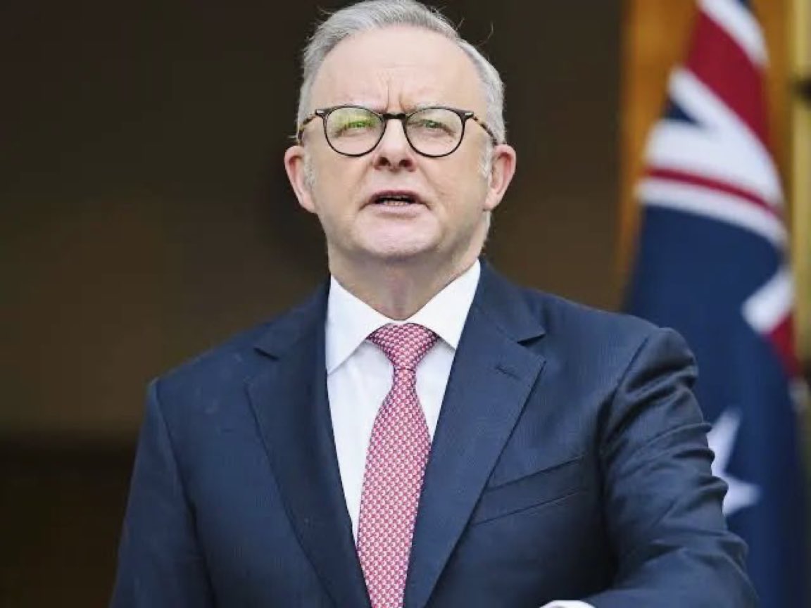 Hidden Report tweet media