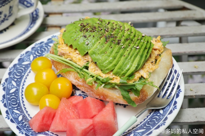 Karen Hogan tweet media