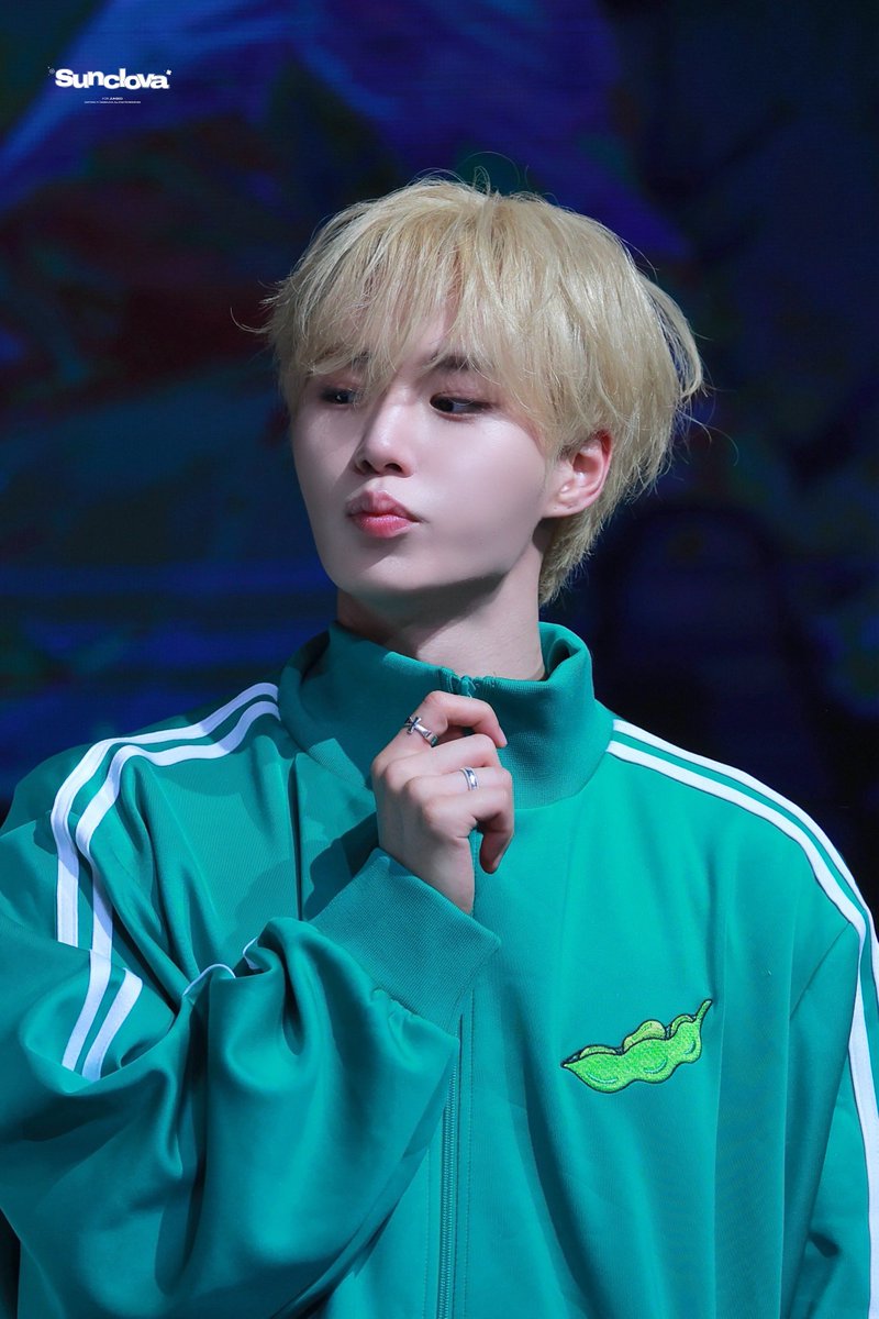 𝐬𝐮𝐧𝐜𝐥𝐨𝐯𝐚 tweet media