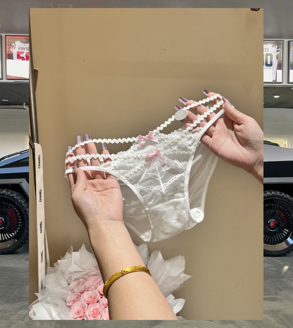 Dee Spain tweet media