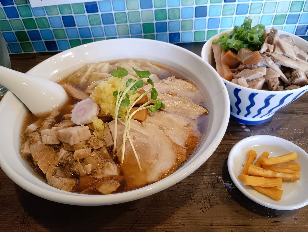 ゴッちん tweet media