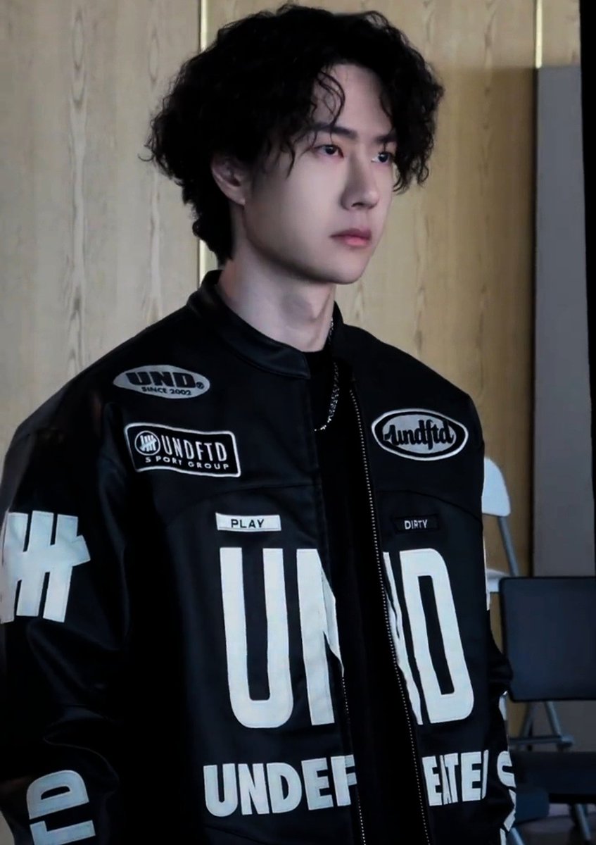 tubzlips's tweet photo. หน้าพ่อค้ามีผลต่อการซื้อของเป็นอย่างมาก มาขายของหรือขายหล่อวะเนี่ยยยยย 😭😭😭 https://t.co/07jefkCAA7