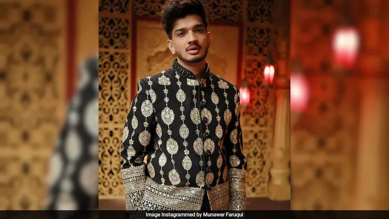ndtv's tweet photo. Hindu Outfit Seeks Cancellation Of Comedian Munawar Faruqui's Bengaluru Show Over Law Concerns
https://t.co/DjnKmZe6Zx https://t.co/9Us9T5J6fg