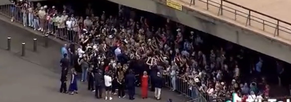 SK 💃🏾🕺 tweet media