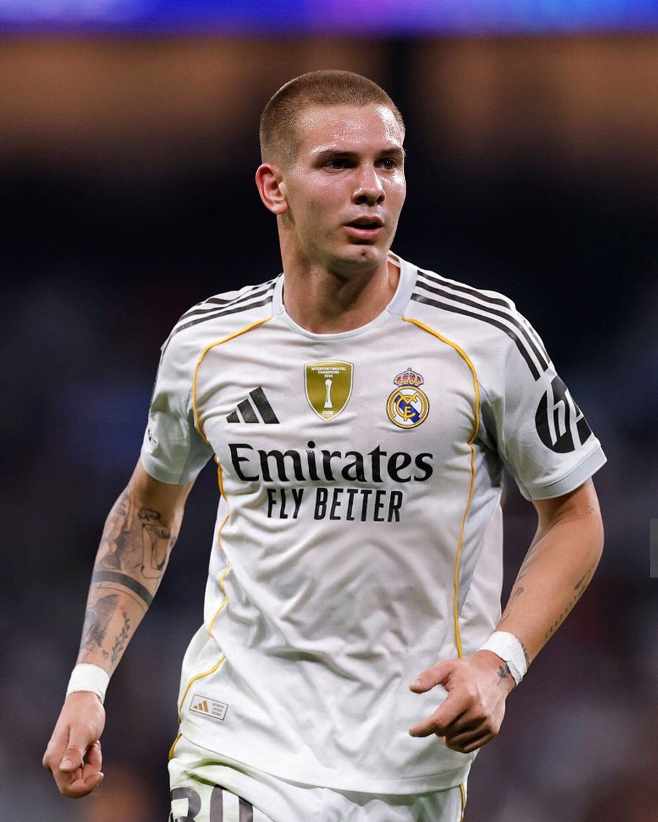 امجد tweet media