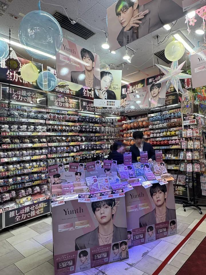 taehyꪜng tweet media