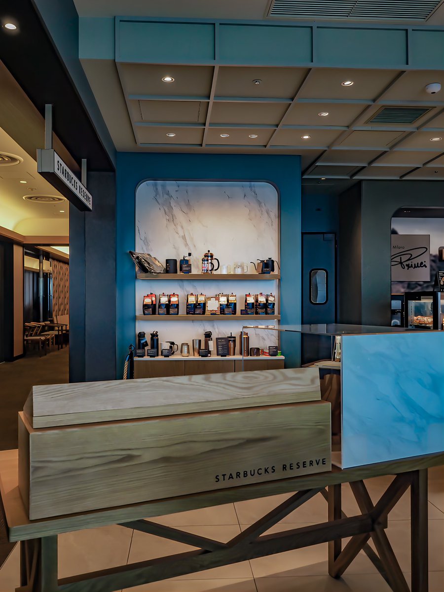 shingowasa's tweet photo. 📍Starbucks Reserve® Cafe at Tokyo Skytreetown 30F https://t.co/WzgdNBTFeD