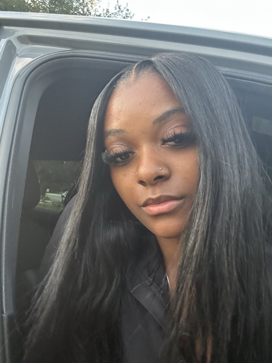 cyoneciara's tweet photo. 😈 https://t.co/ebLqnCAQgu