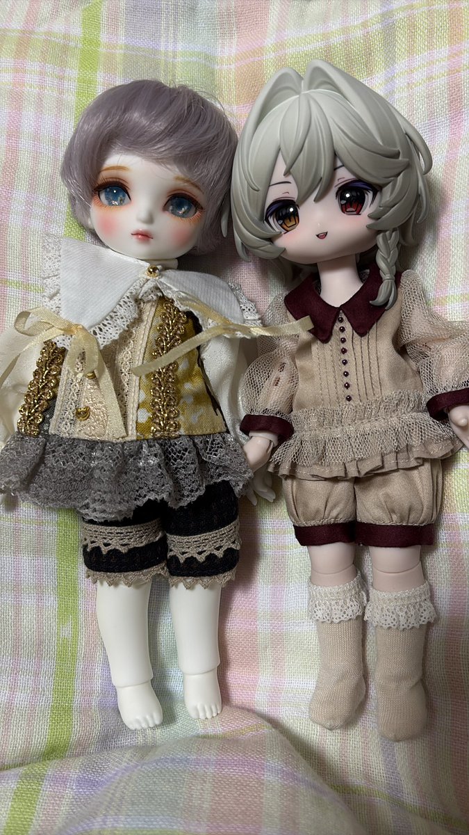 elche8doll's tweet photo. ★太もも　7.1／6.8
★ふくらはぎ　?／5.2
★足　2.5／2.3
★足幅　1.3／1.2

ちなみに画像でつけてる黒ウィッグはTinyfoxゴーストのもの(c-22ヘッド頭周17cm、6〜7インチ)です。
Benjaminは頭ちっさい。 https://t.co/cfAL49gTVI