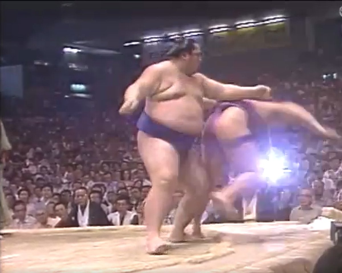アーカイブ場所】 昭和60年七月場所 九日目。 幕下5枚目の大鷹が琴椿