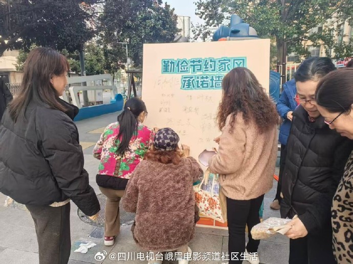 李徳胜DvalbThaRaeitor tweet media