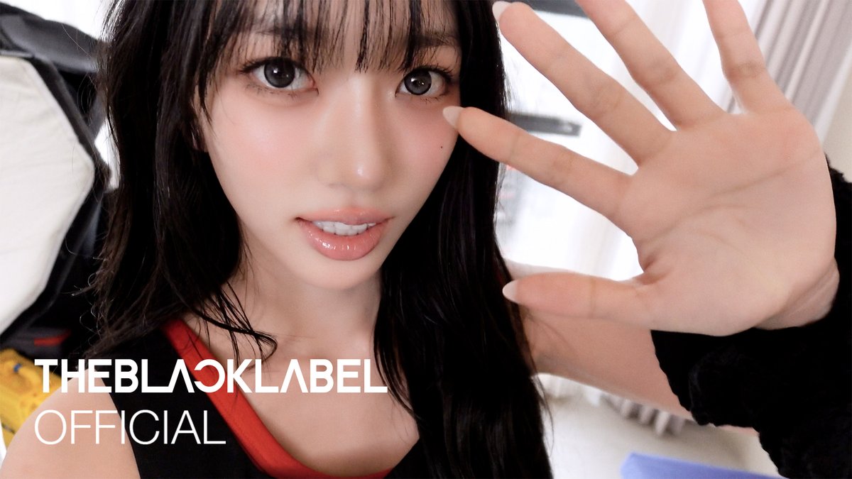 OFFICIAL_MEOVV's tweet photo. INSIDE MEOVV | SOOIN DAZED KOREA X kuho plus (APRIL 2026) BEHIND

🔗 https://t.co/xVlR6fMXY3

#MEOVV #미야오 #INSIDEMEOVV
#THEBLACKLABEL #더블랙레이블 https://t.co/eldR3sbOx1