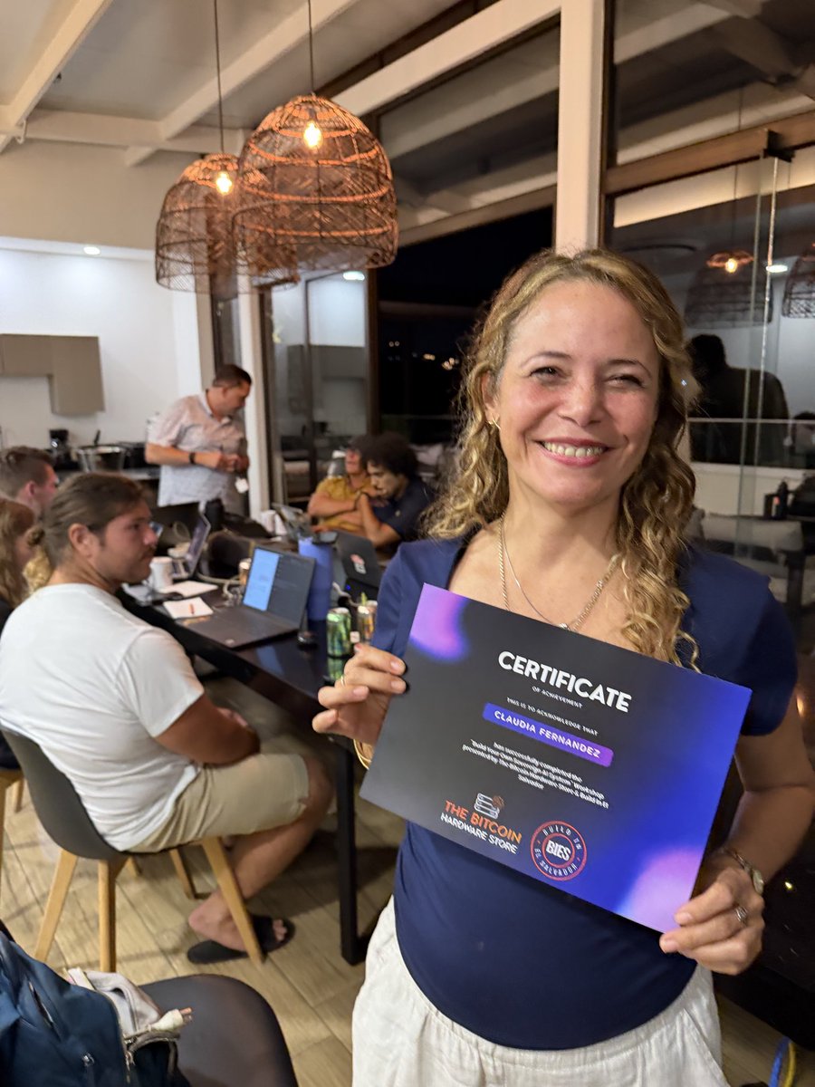 Build In El Salvador tweet media