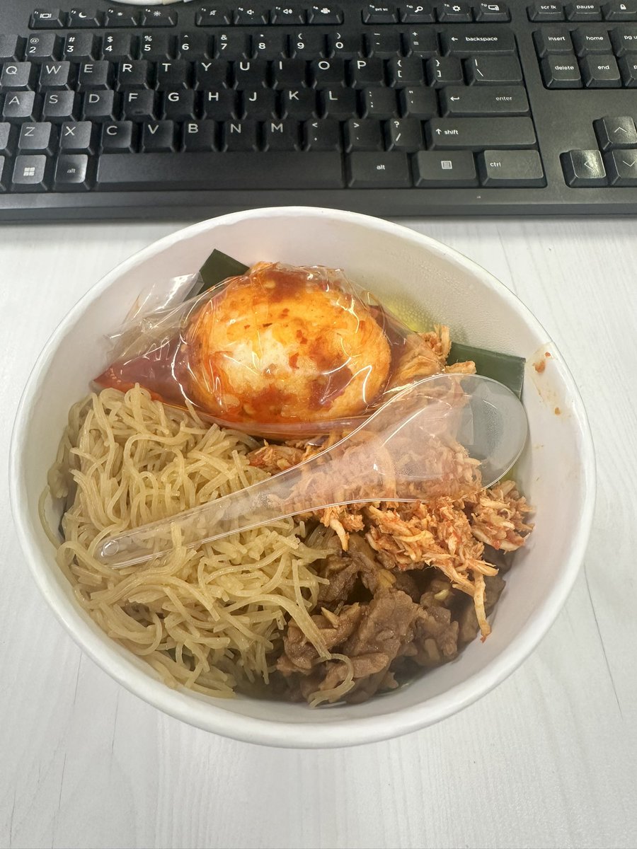 Joy TheBeagles tweet media