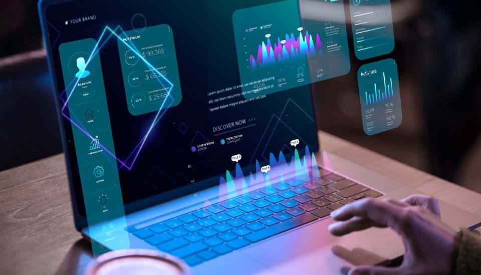 openwebinars's tweet photo. 😰 Empezar en Data Science es igual a 𝘴𝘢𝘵𝘶𝘳𝘢𝘤𝘪𝘰́𝘯.

Python, SQL, machine learning, estadística, visualización… la lista de conceptos parece interminable, y no siempre está claro qué aprender primero si el objetivo es encontrar trabajo.

☑️ Lo que marca la diferencia al inicio es tener una base sólida en análisis de datos, no dominar técnicas avanzadas.

Descubre qué valoran las empresas en perfiles junior y cómo construir un plan de aprendizaje efectivo gracias a Randstad Digital España.

🔗 https://t.co/ioG1h7mABn