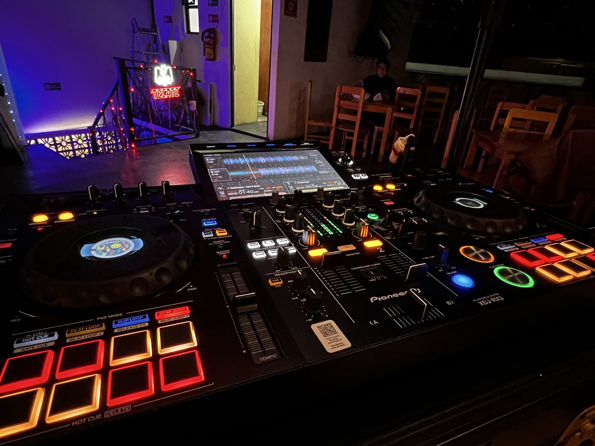 andres_luxe's tweet photo. XdjRx3 #Pioneer ✨ https://t.co/OFatZ0ttBQ