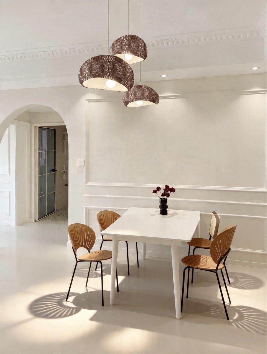 Zanithcrafth's tweet image. When lighting becomes a statement. 💡 The perfect dance between shadow and pattern.
Minimalist moldings meet intricate textures. This is how you level up a dining space.
#HomeDecor #InteriorDesign #PatternDesign #LightingInspo #Minimalism
