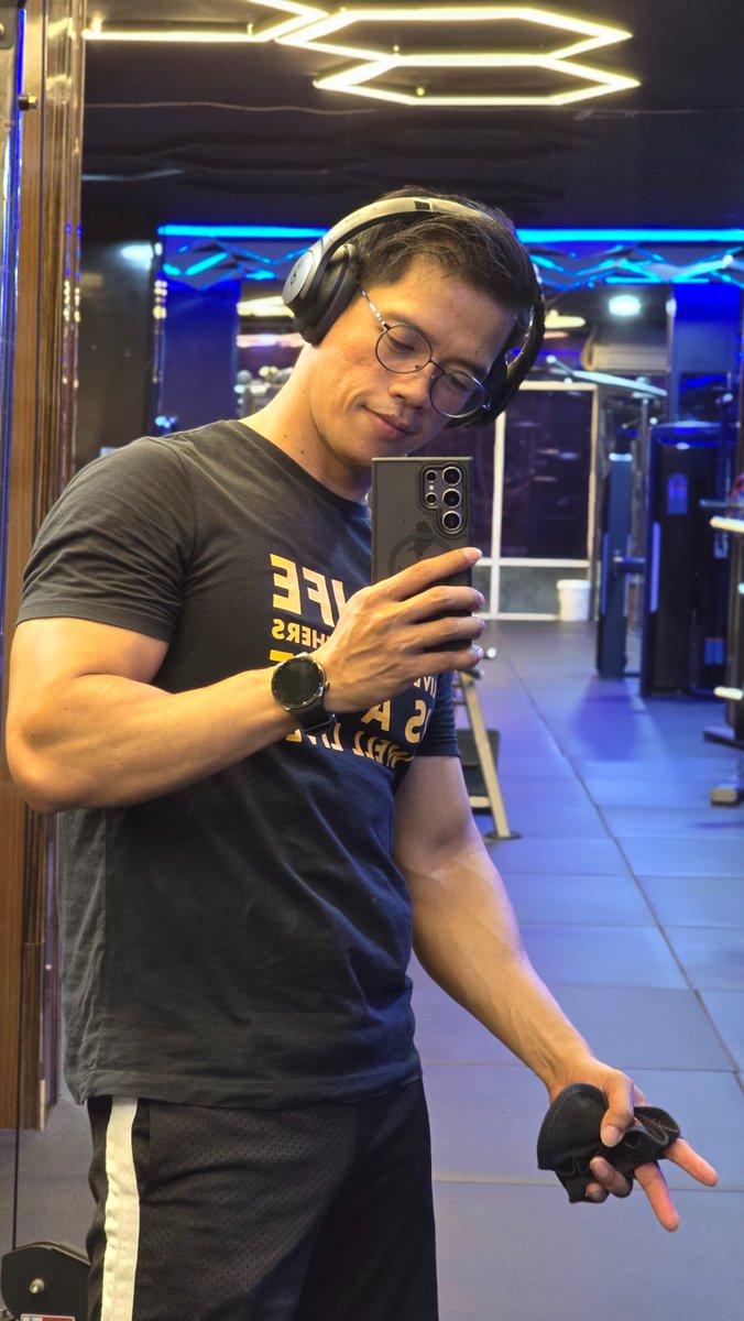 (B) Yours tweet media