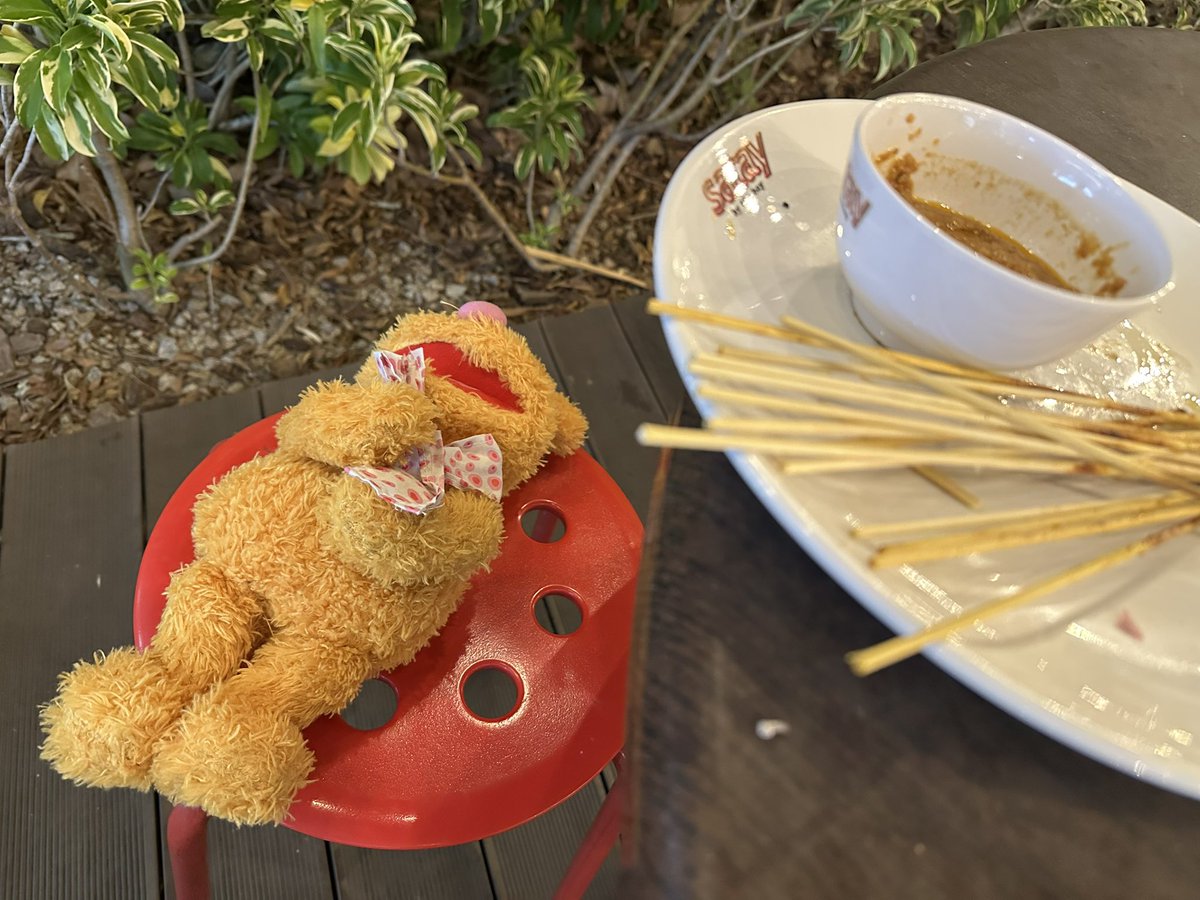 Fozzie Bear tweet media