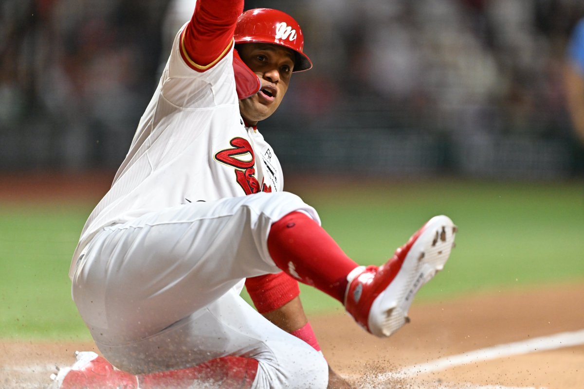 Diablos Rojos inicia la defensa del bicampeonato con el pie derecho.

Los escarlatas vencieron 4-2 a Piratas de Campeche en el #OpeningDay de la temporada 2026 de la Liga Mexicana de Béisbol.