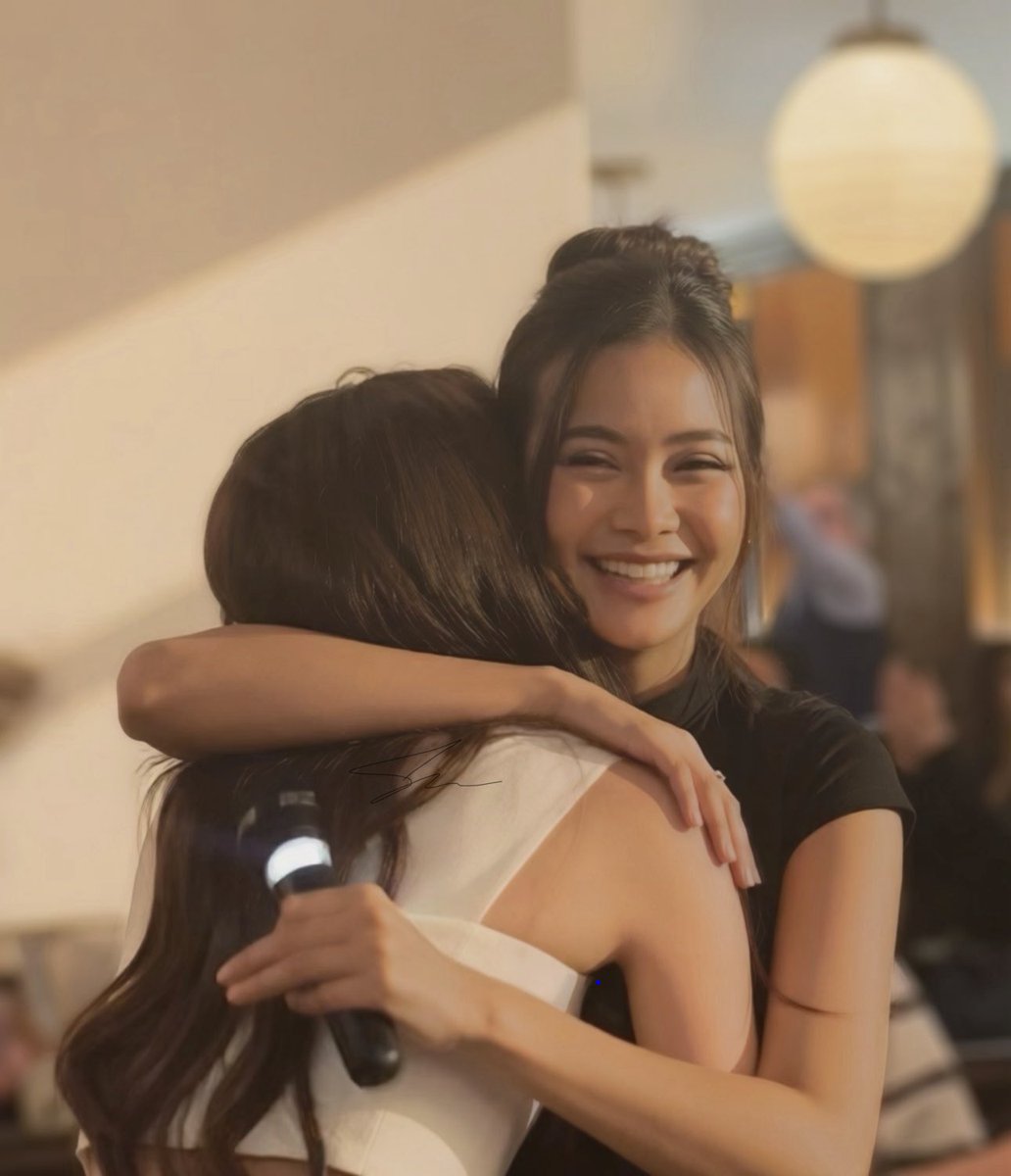 ยกทวิตนี้ให้อิงฟ้ากับชาล็อต tweet media