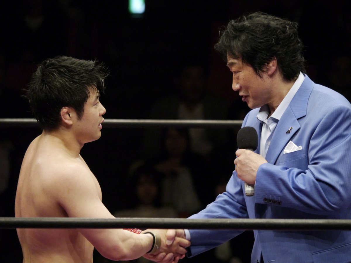 ata_rashiku's tweet photo. 『Fortune Dream1』で観客だった小山田選手が小橋に憧れてメインのリングに立っている…大きな選手に怯まずに立ち向かう懸命な姿に心打たれました。
 #fd11 #小橋建太 #小田嶋大樹 https://t.co/0VjZUngcgD