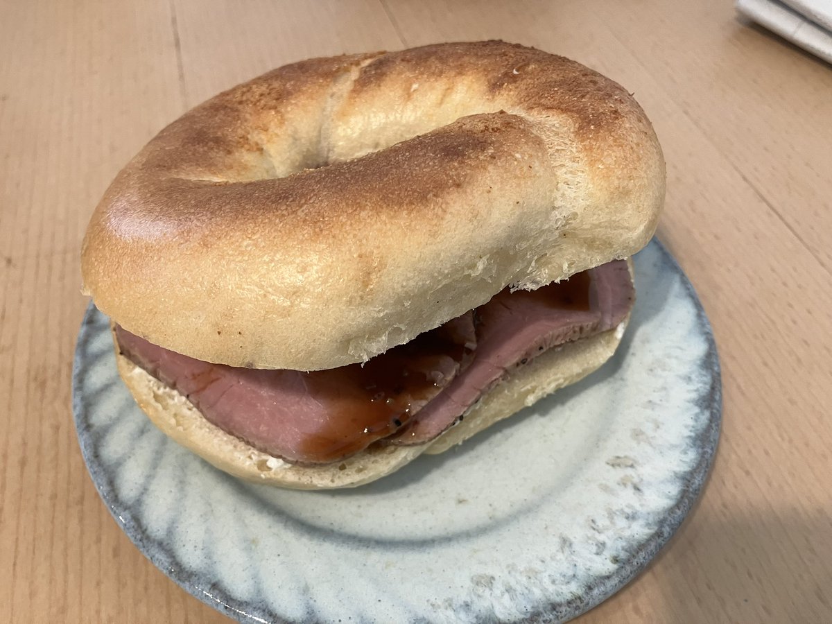 ローストビーフサンドイッチだ 