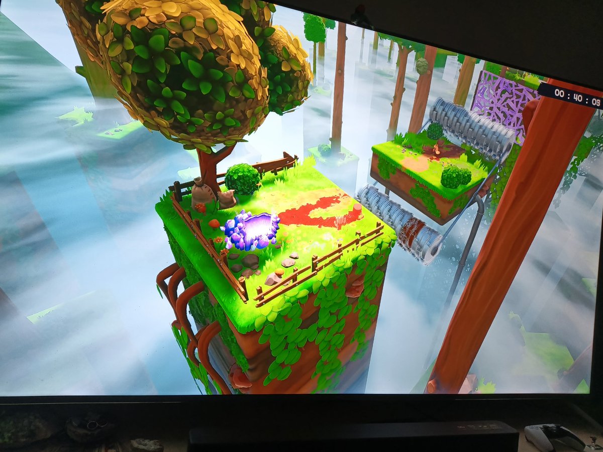 Super Meat Boy 3d está en Gamepass gratis! Lo empezé a jugar y dije: "inche juego , todo feo y simple."
Ya llevo más de una hora jugando y surrandome de la risa xddd es muy bueno!