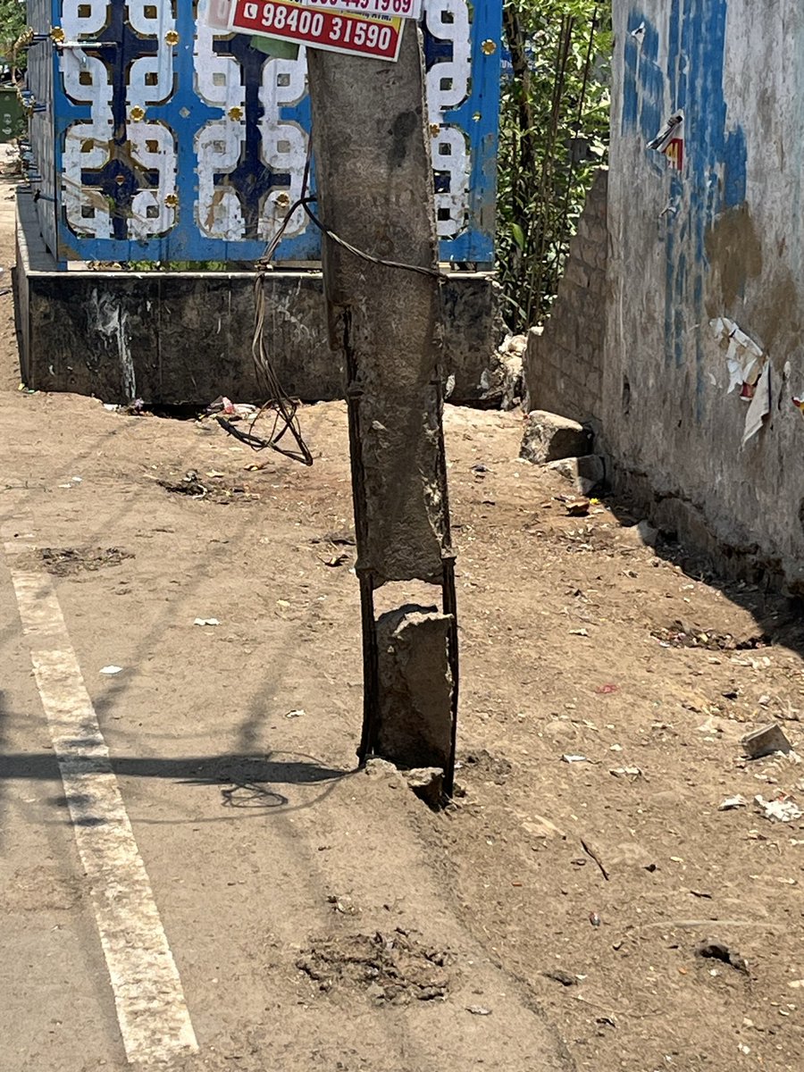 Er_Arun_Kumar_S's tweet photo. @TANGEDCO_Offcl @CMOTamilnadu @RAKRI1 @chennaicorp @CMDA_Official @polimernews @Chief_Secy_TN This public safety issue was reported on 14-Jan-2026 , as of today 91 days over …pls genuinely act on this issue..…cc @Chief_Secy_TN https://t.co/wOo6XtRcEZ