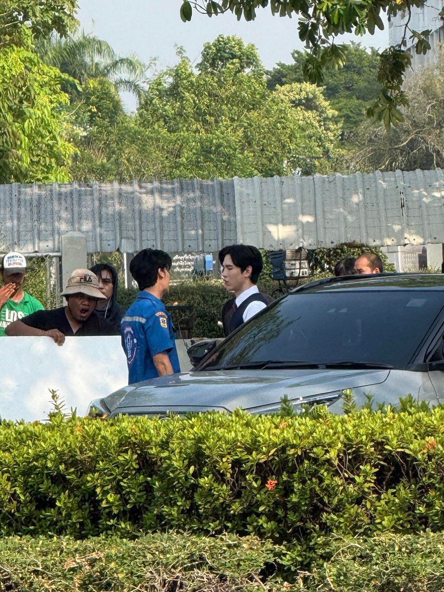 Teerapattananon's tweet image. เริ่มถ่ายแล้วๆๆๆ ☺️❤️ 
#ADogandPlane 
#Tawan_v #Newwiee 
#GmmTv