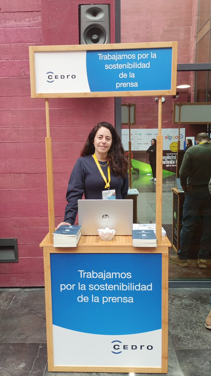CEDROenlinea's tweet image. 🔵 Nuestra compañera Noemí Plaza asistió ayer a la inauguración del ‘XX Congreso de Editores CLABE’, organizado por @clabe_editores en el @CentrodelRioja. 

➡️​El lema de este año es ‘La inteligencia del idioma. #IA, innovación y medios en la era del español #digital’.