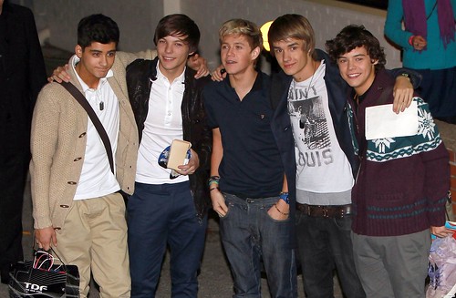 ot5hourly1d (@ot5hourly1d) on Twitter photo 