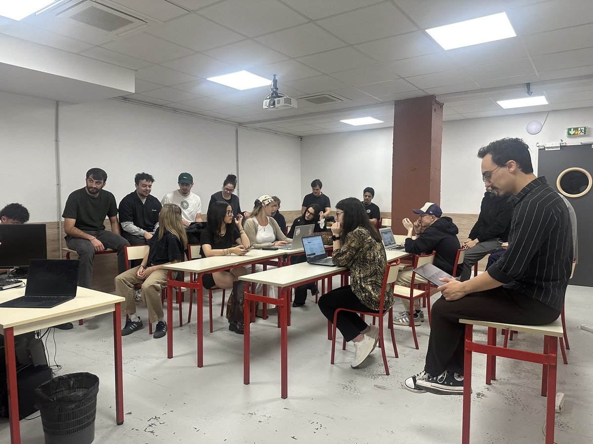 ISJToulouse's tweet image. La dernière matinale de l’@ISJToulouse sur @Esprit Occitanie est lancée. Nous sommes EN DIRECT jusqu’à 9h45. 🚨 Pour nous écouter 👇
espritoccitanie.fr
#matinaleISJT #endirect #radio #onair #journalisme