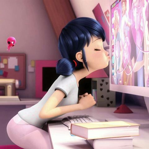 ari so in love ♡ tweet media
