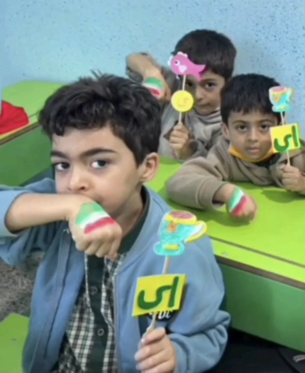 Nifi | زن،زندگی،آزادی tweet media