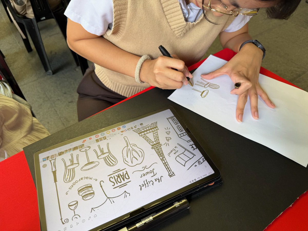 LGC_MSU's tweet image. A meaningful day highlighting French cuisine, French fashion and language through engaging culture booths and a delightful movie screening. Merci to everyone who made it special!

#LGCMSU #MSU #FRENCHLANGUAGE