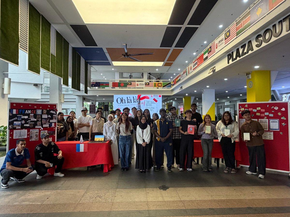 LGC_MSU's tweet image. A meaningful day highlighting French cuisine, French fashion and language through engaging culture booths and a delightful movie screening. Merci to everyone who made it special!

#LGCMSU #MSU #FRENCHLANGUAGE