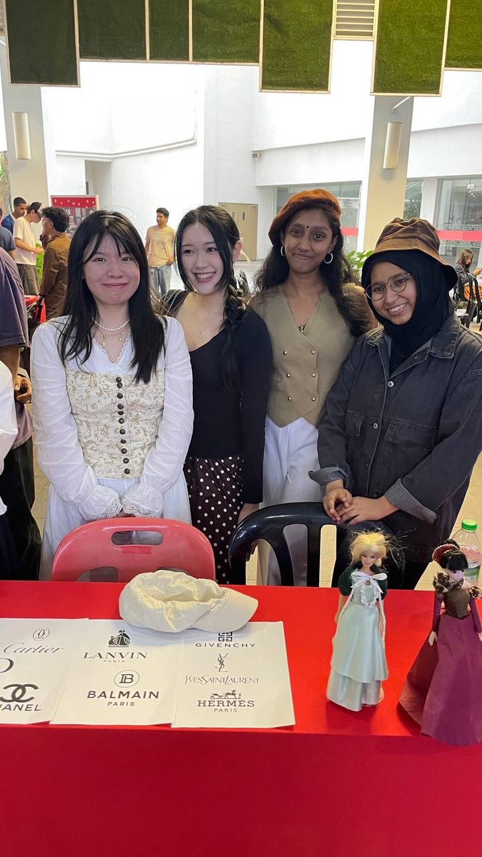 LGC_MSU's tweet image. A meaningful day highlighting French cuisine, French fashion and language through engaging culture booths and a delightful movie screening. Merci to everyone who made it special!

#LGCMSU #MSU #FRENCHLANGUAGE