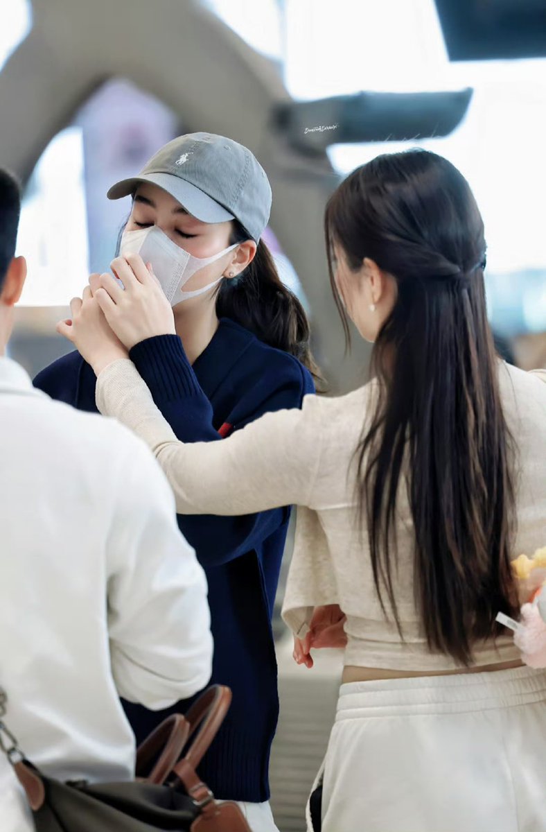 𝐀𝐬𝐡𝐮𝐑𝐢𝐧◢ tweet media