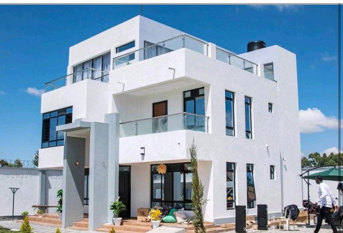 Roderick tweet media