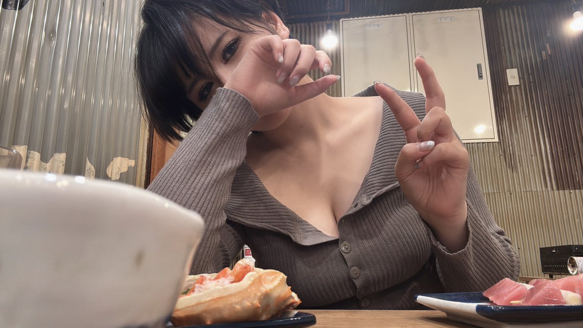 まくら裏 tweet media