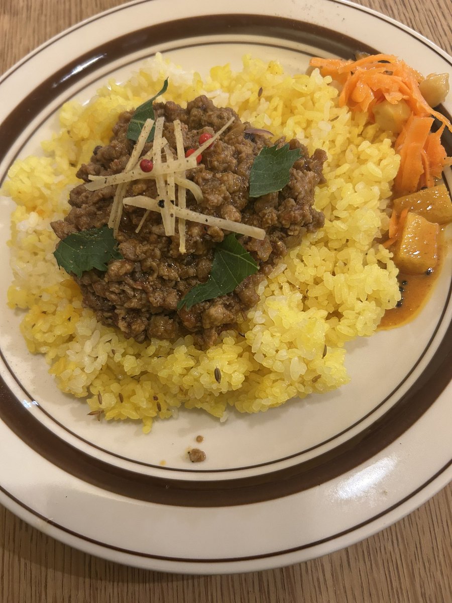 うーむ。
どうあがいても時間が足りない。
1日は24時間、みんな平等よね？
要領が悪いのか、不器用なのか😕

もっとスケジュール管理
うまくなりてえ。。。
頑張ろ🥹

写真は、ここ最近の成果。
豚丼、ラムキーマカレー！